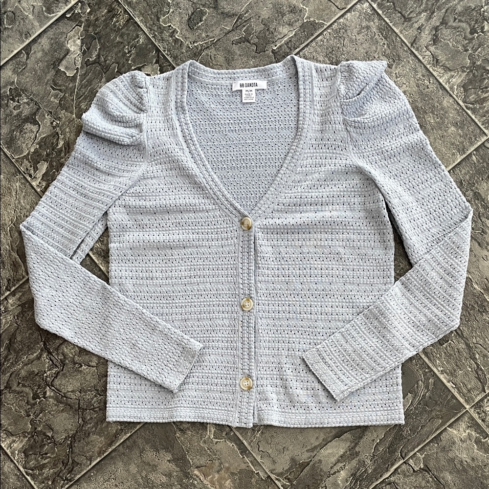 BB DAKOTA Light Blue-Gray V-neck Button-Up Cardigan Puff Shoulder Classic Preppy